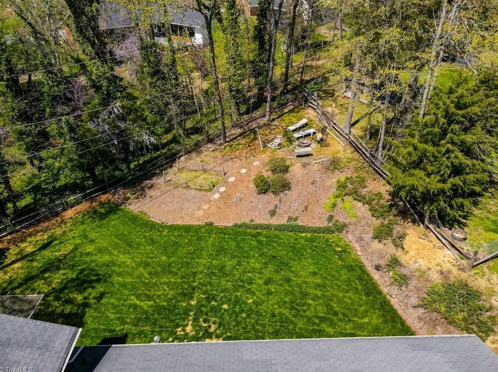 1405 Wales Dr, High Point NC  27262-7340 exterior