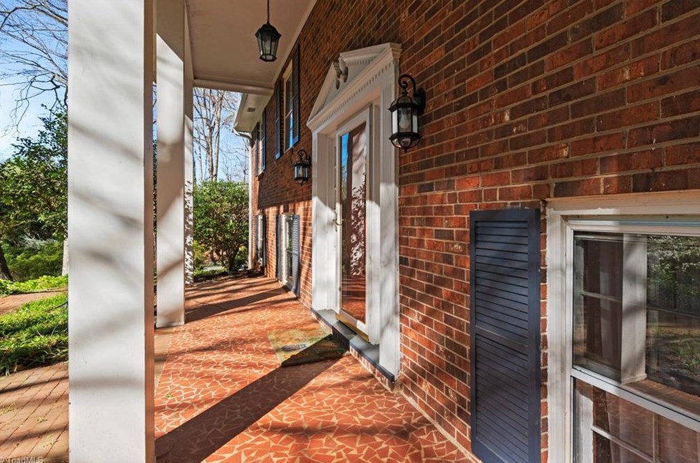 4953 Harrow Cir, Winston Salem, NC 27103-5236
