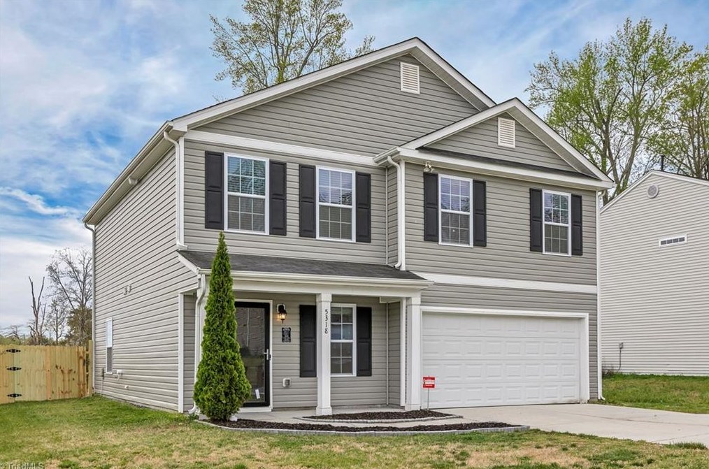 5318 Silverbrook Dr, McLeansville, NC 27301