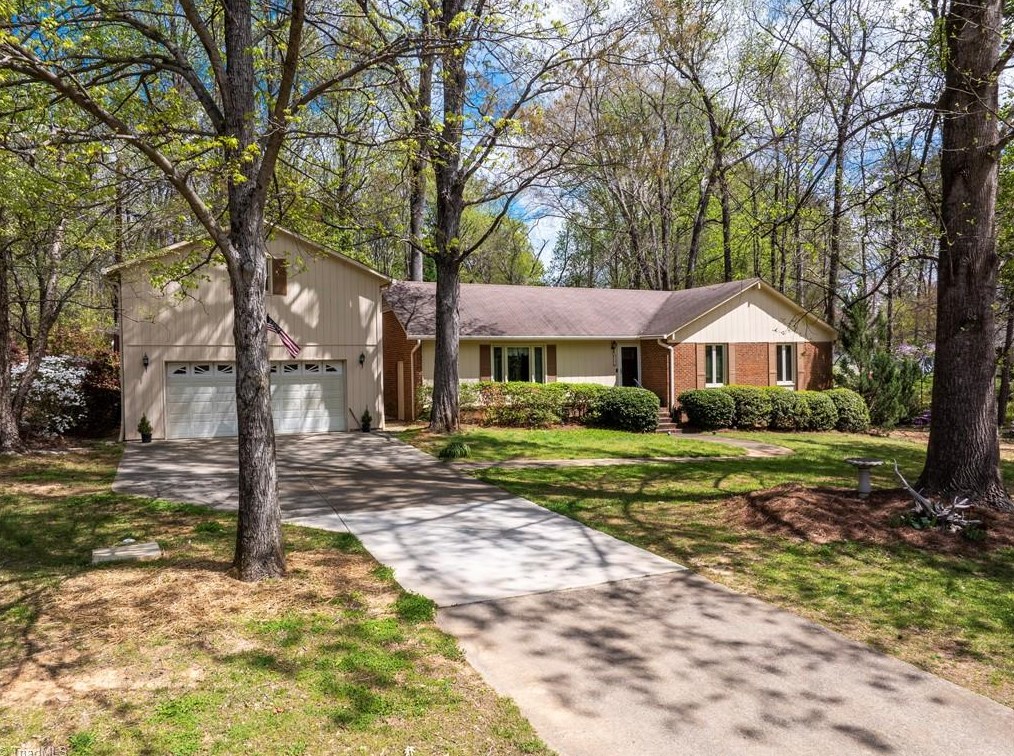 1475 Fieldmount Rd, Kernersville, NC 27284-9466