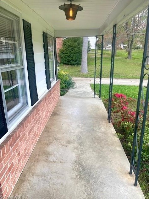 3501 Wilshire Dr, Greensboro, NC 27408