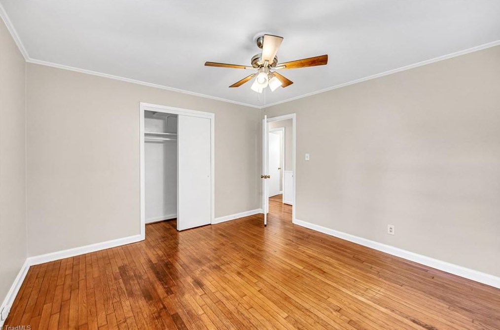 3102 Shamrock Dr, Greensboro NC  27408-3011 exterior