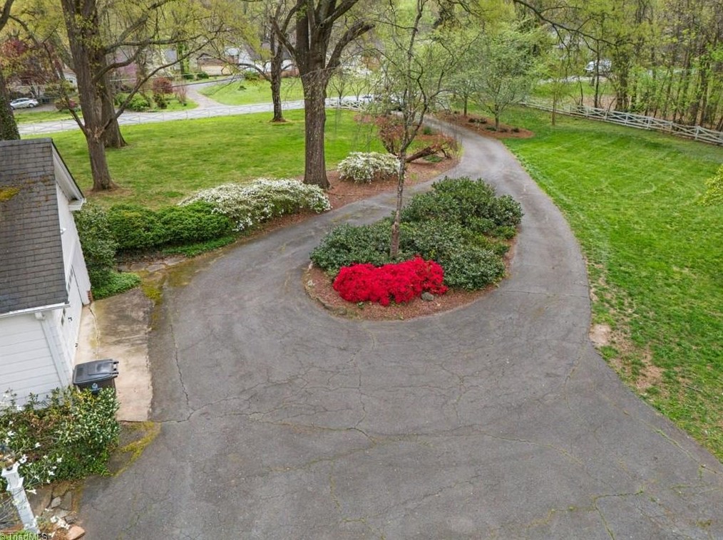 3239 Vly Rd, Winston Salem NC  27106-2529 exterior