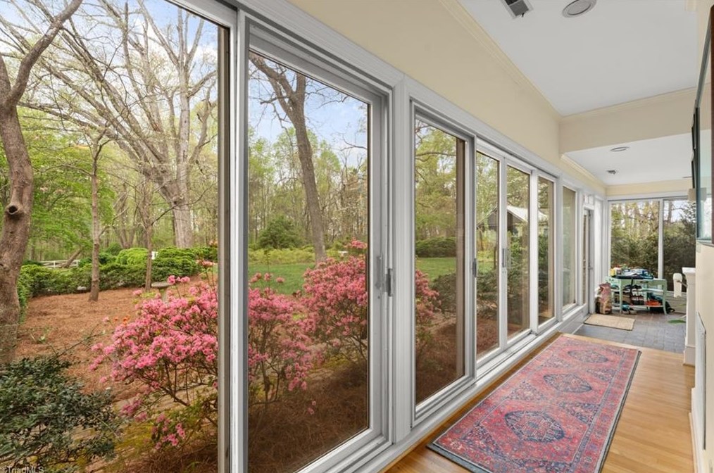 3239 Vly Rd, Winston Salem NC  27106-2529 exterior