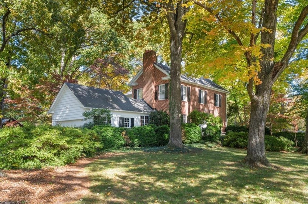 3239 Vly Rd, Winston Salem NC  27106-2529 exterior