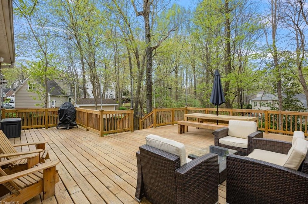 4505 Brandt Ridge Dr, Greensboro NC  27410-8446 exterior