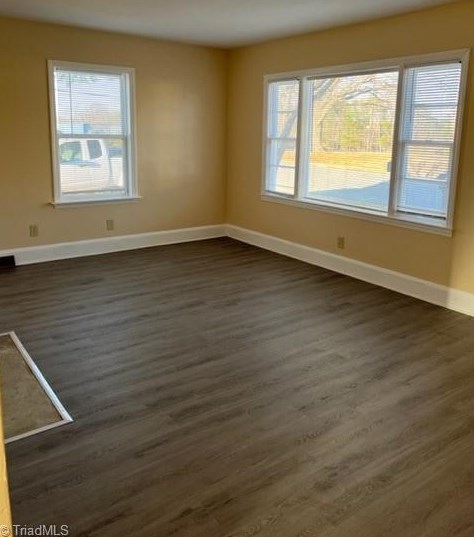 1702 Amos St, Reidsville, NC 27320-6202