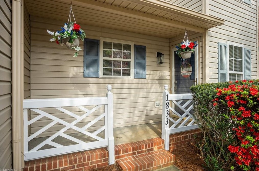 1833 Winds Dr, Winston Salem, NC 27127-4606