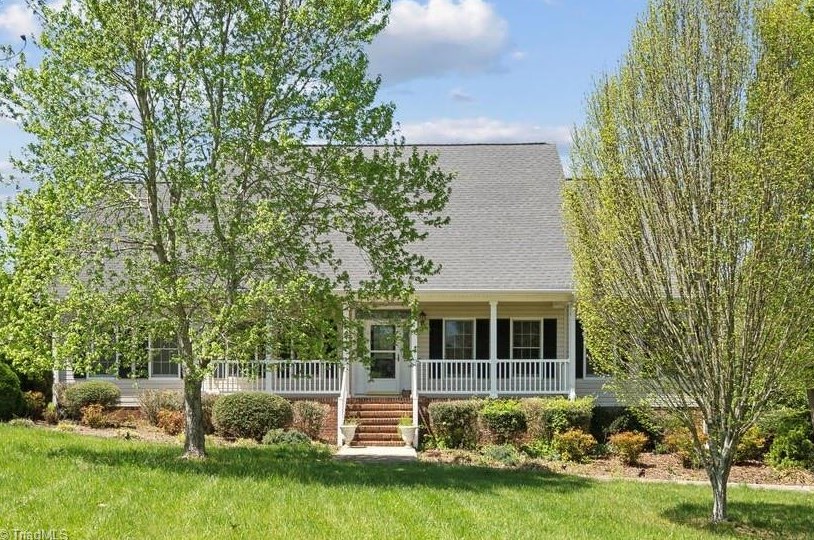 3700 Jeannie Rd, Whitsett NC  27377-8703 exterior