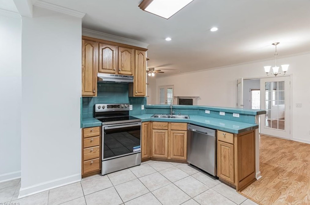 3700 Jeannie Rd, Whitsett NC  27377-8703 exterior