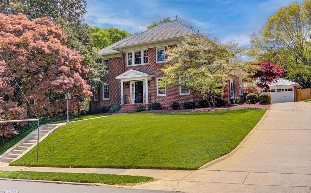 1810 Buena Vista Rd, Winston Salem, NC 27104