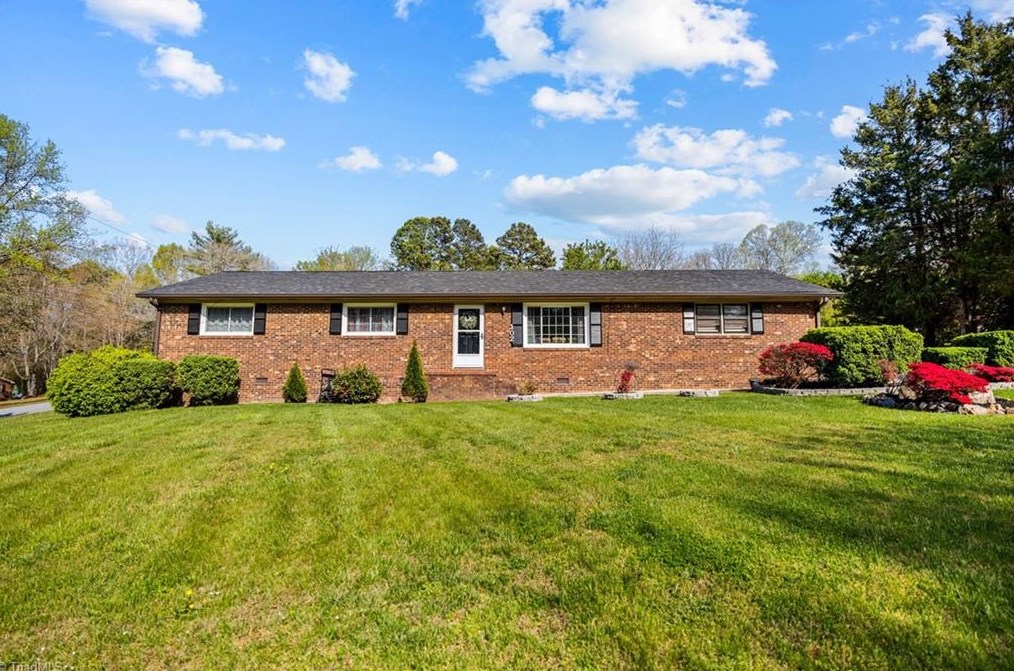 102 N Hall St, High Point, NC 27263
