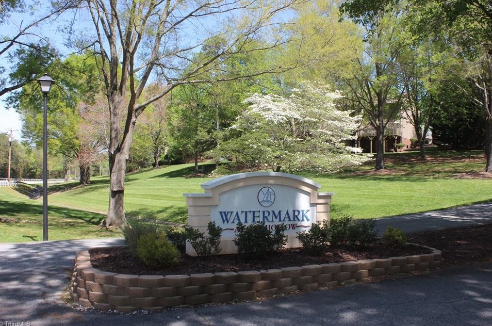 1202 Watermark Ct, High Point, NC 27265-2332