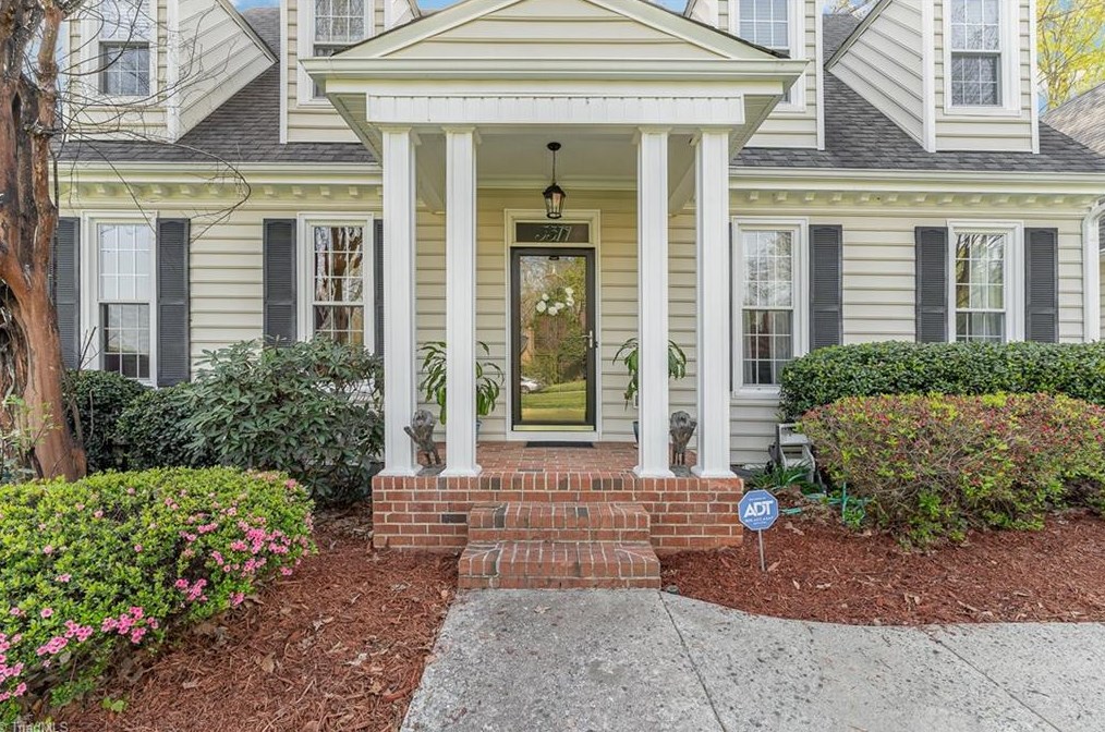 5317 Highstream Ct, Greensboro NC  27407-5825 exterior