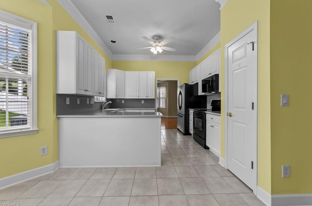 5103 Cobbler Ridge Ct, Greensboro NC  27455-3462 exterior