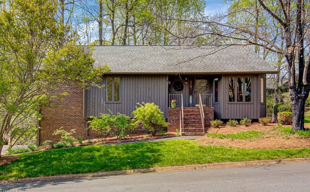 504 Brighton View Ln, Winston Salem, NC 27104