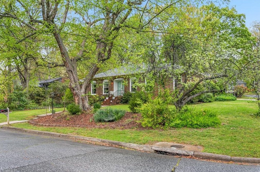 2300 Running Brook Dr, Greensboro, NC 27408