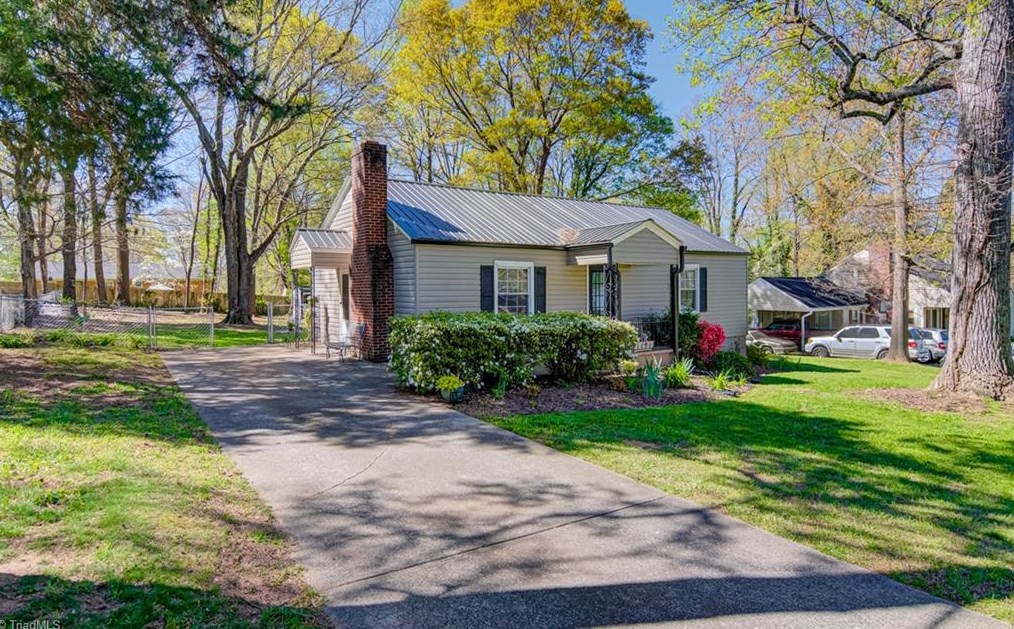 1346 Oak Grove Rd, Winston Salem, NC 27103-4815