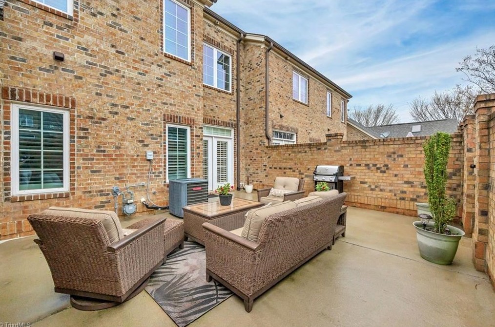 748 Carneros Cir, High Point NC  27265-9485 exterior