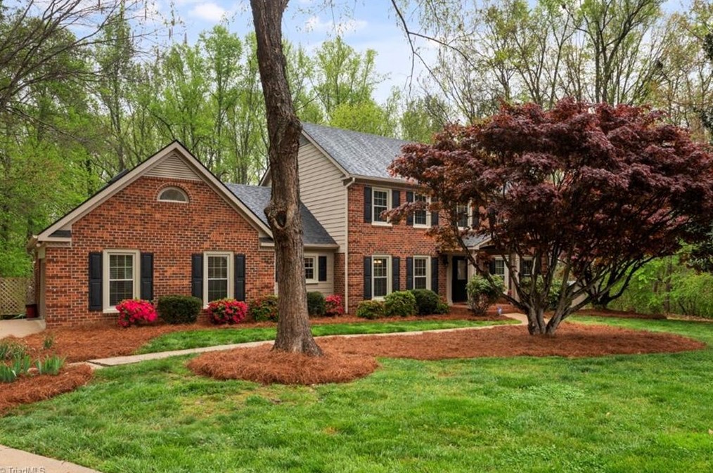 5952 Kenton Dr, Kernersville, NC 27284-8323