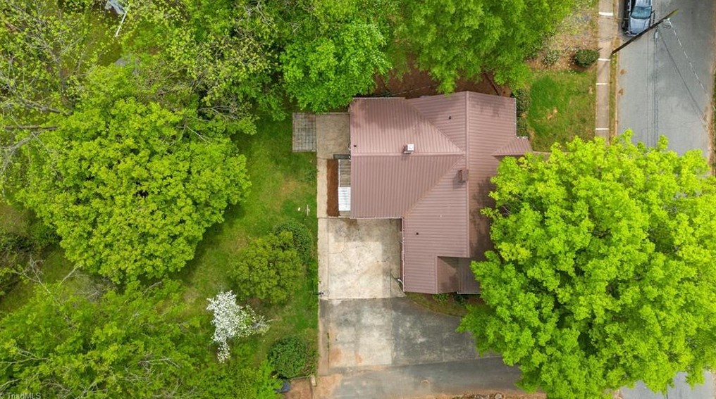 611 Westside Dr, Lexington NC  27292-2957 exterior