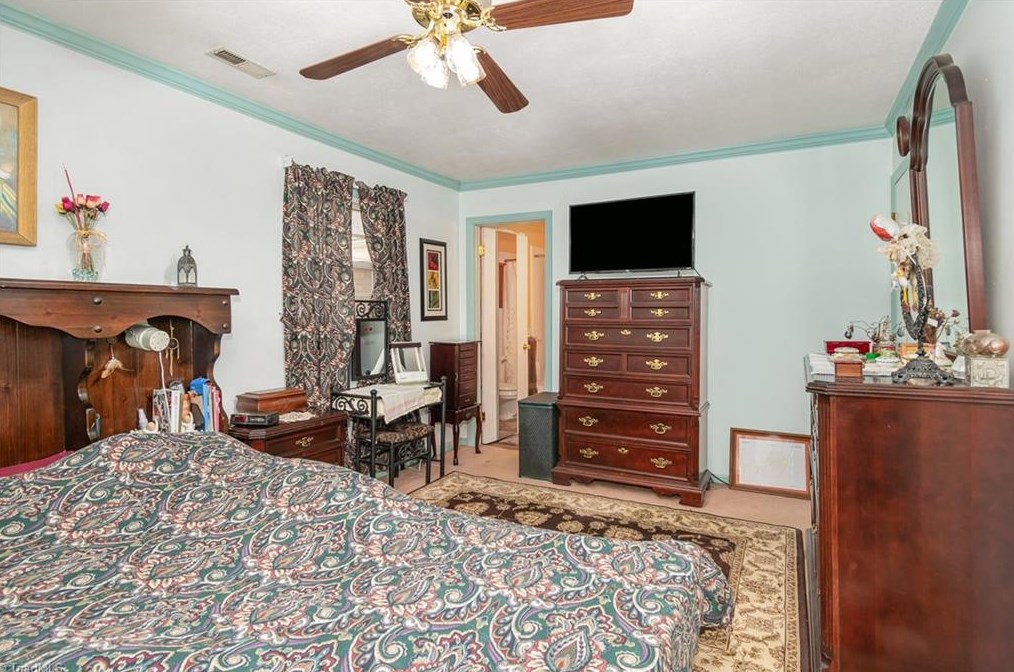 3019 Joan Ave, Greensboro NC  27455-1646 exterior