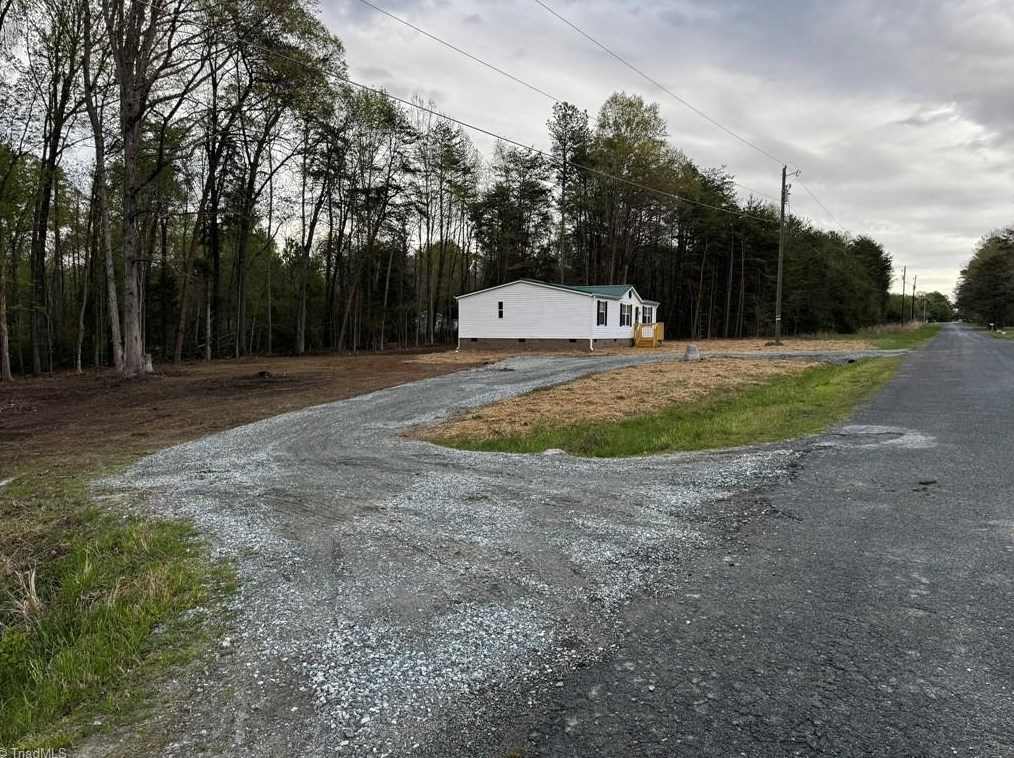 2707 Lenore Dr, Burlington, NC 27217