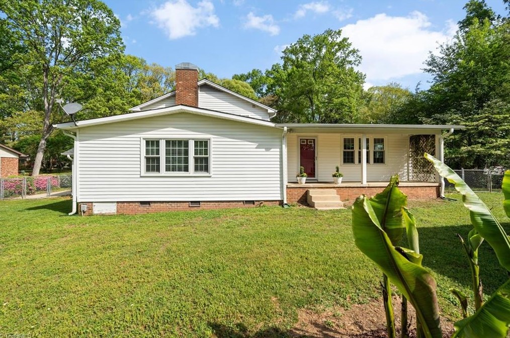 5603 Virgilwood Dr, Greensboro NC  27409-2227 exterior