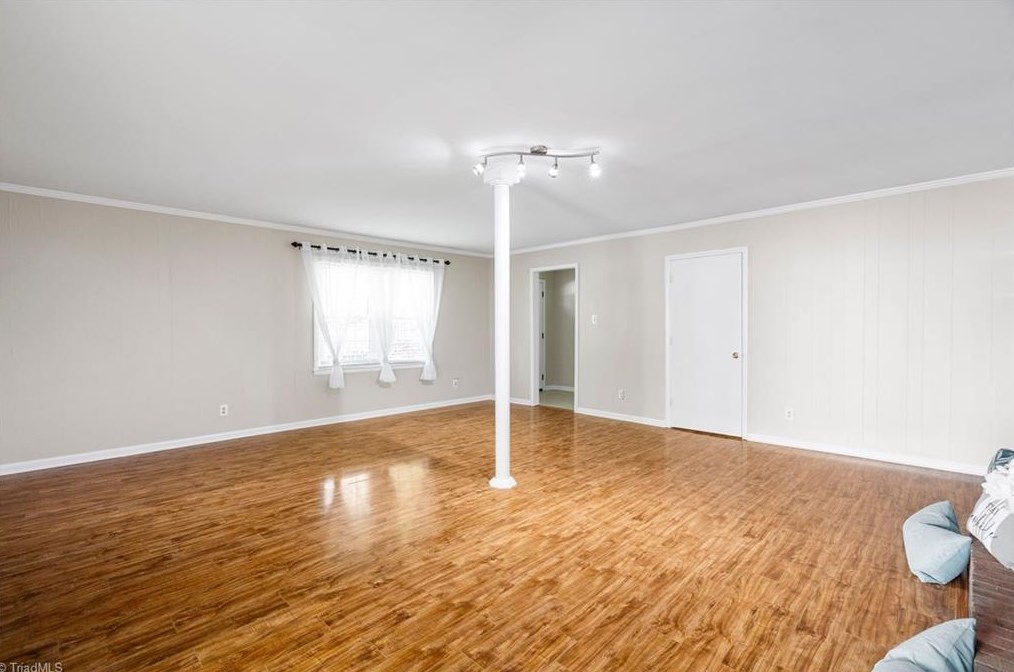 5603 Virgilwood Dr, Greensboro NC  27409-2227 exterior