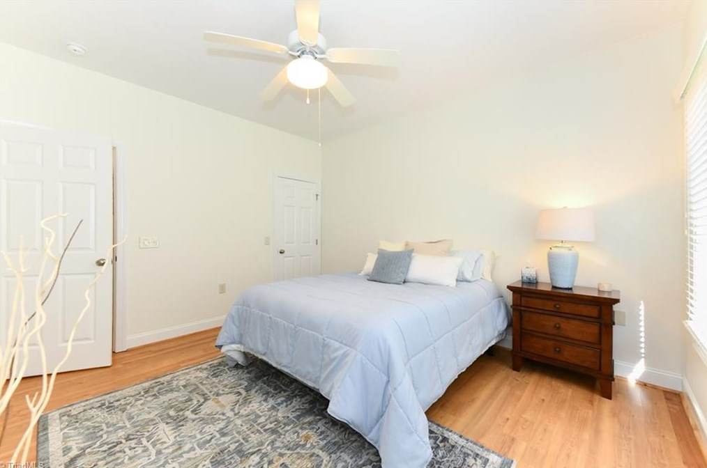 7 Annalisa Dr, Greensboro NC  27455-3317 exterior