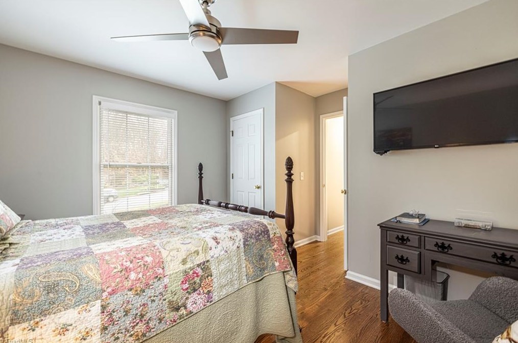 713 Huntington Dr, High Point NC  27262-4524 exterior