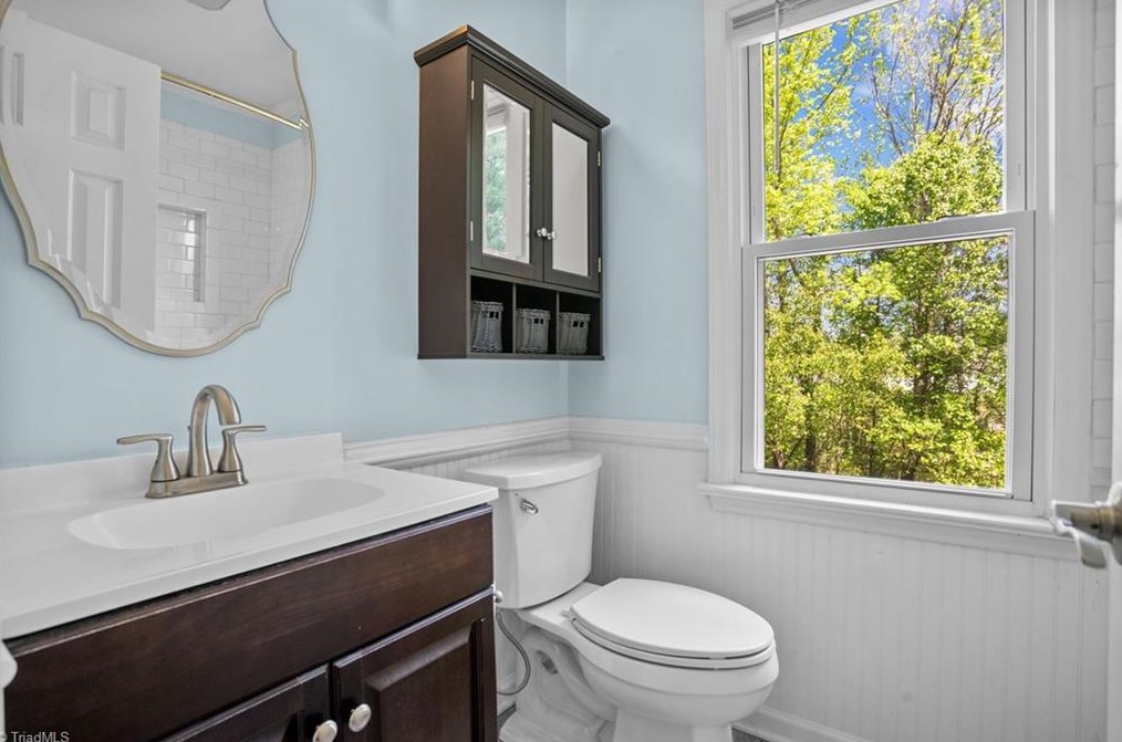 118 Cambridge Square Ln, Kernersville NC  27284-2312 exterior