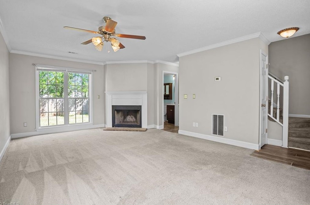 118 Cambridge Square Ln, Kernersville NC  27284-2312 exterior