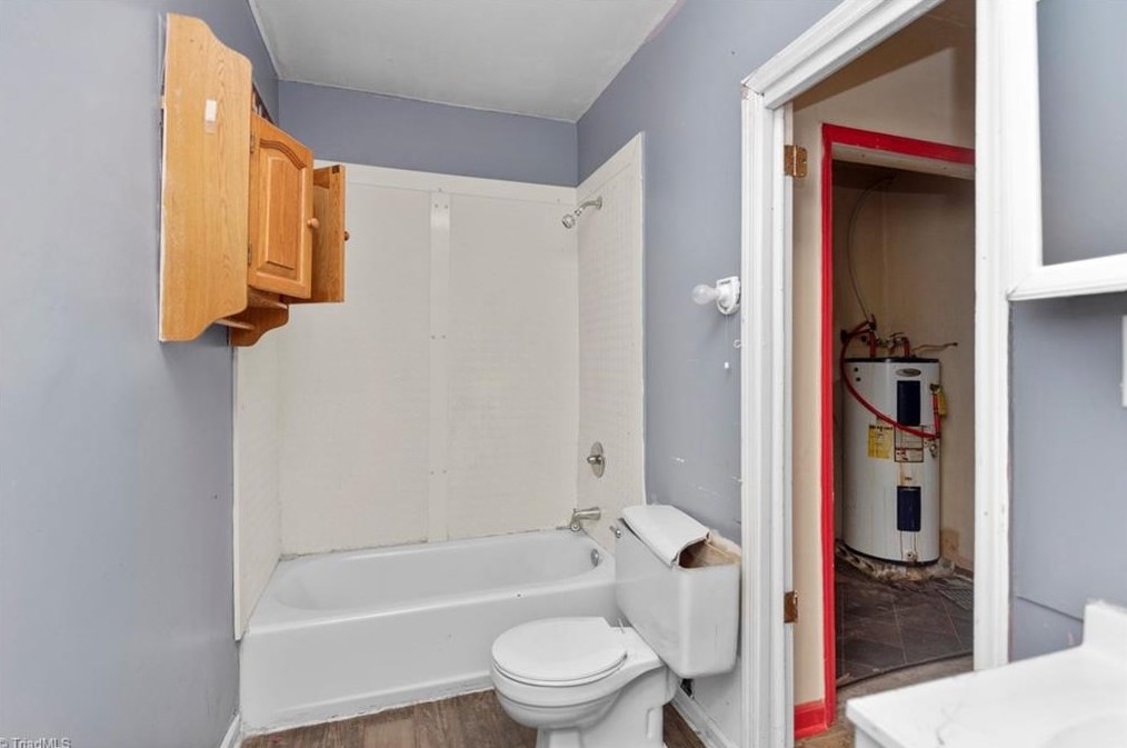 4608 Old Randleman Rd, Greensboro NC 27406-9235 exterior