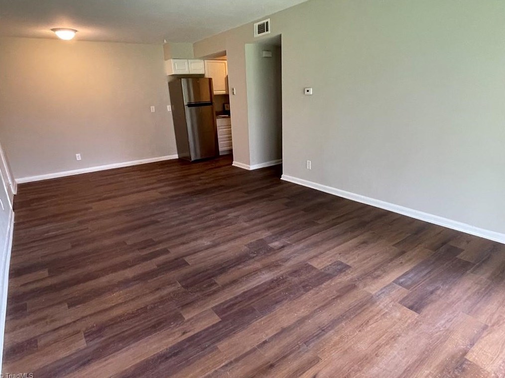 2815 Ohenry Blvd #f, Greensboro, NC 27405