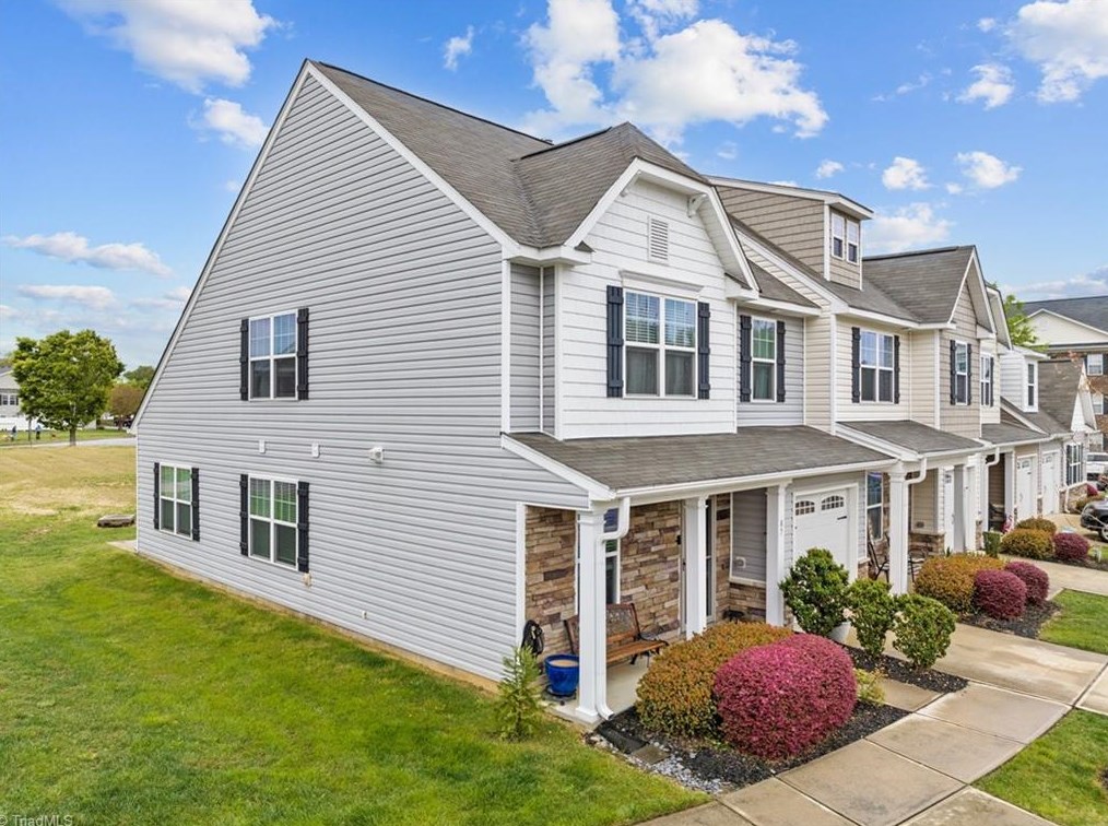87 Geoffrey Way, Kernersville, NC 27284