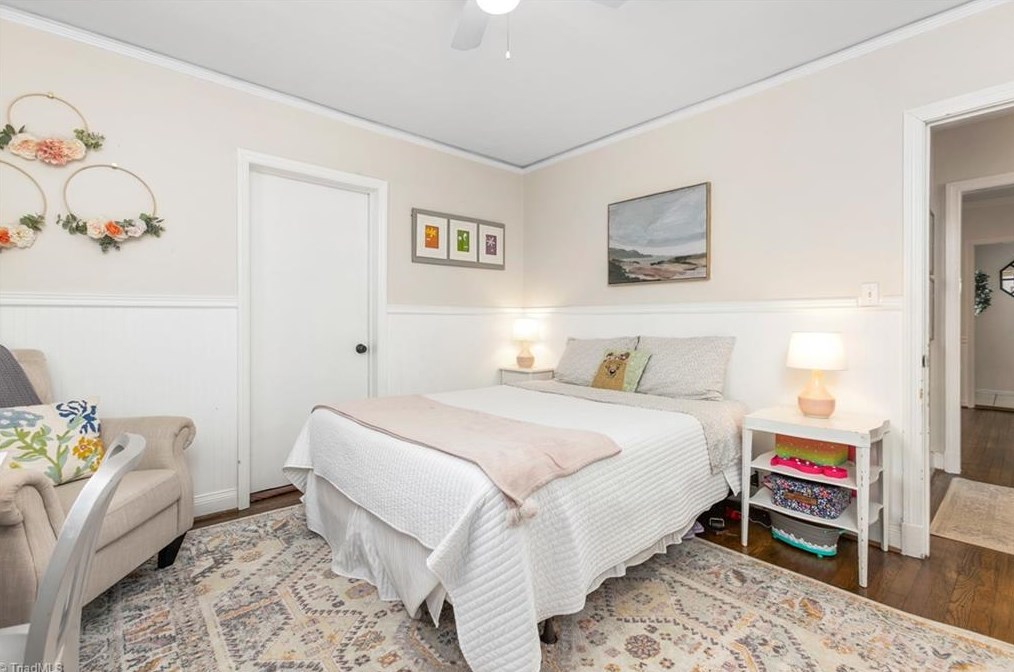 1704 Colonial Ave, Greensboro NC 27408-4205 exterior