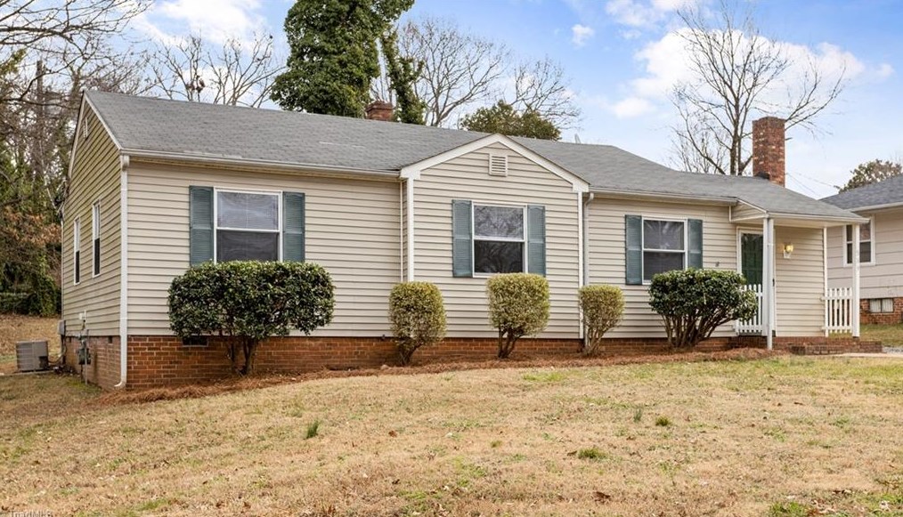 533 Westview Dr, Winston Salem, NC 27106