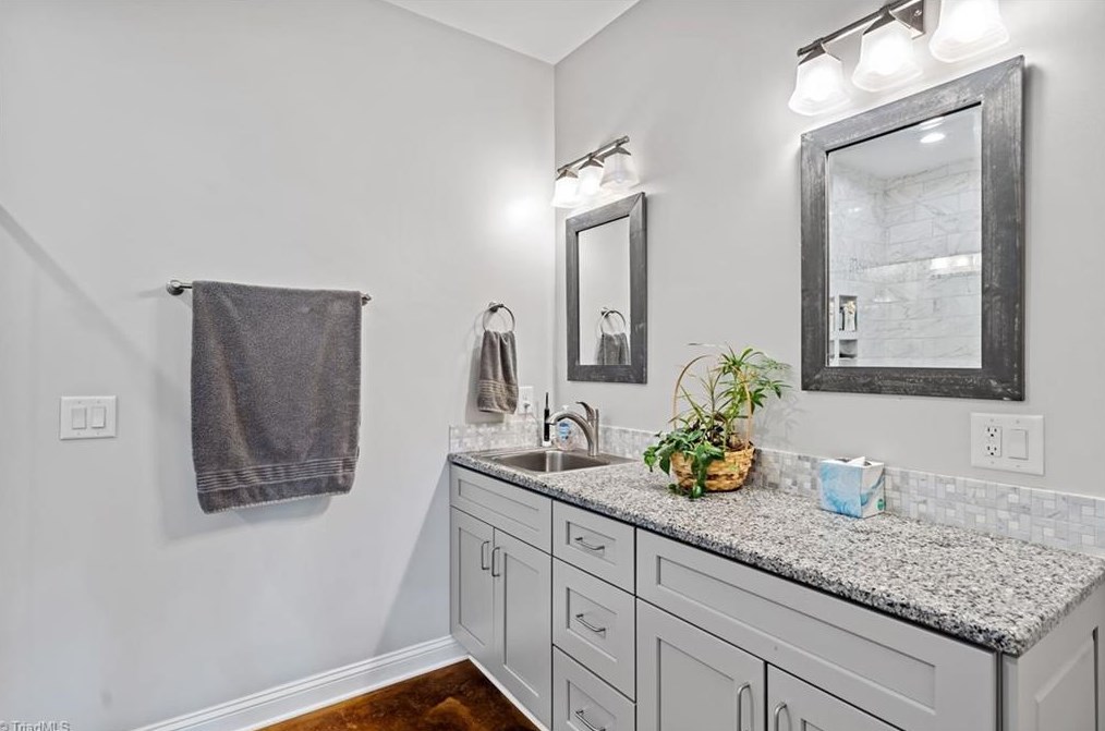 267 Devotion Farm Way, Thurmond NC 28683-8149 exterior