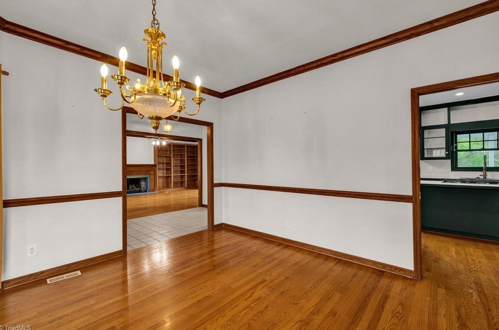 194 Old Farm Rd, Thomasville NC  27360-9423 exterior