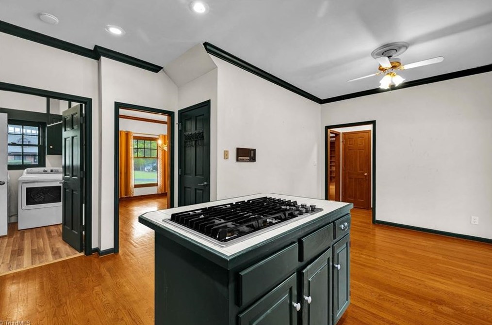 194 Old Farm Rd, Thomasville NC  27360-9423 exterior