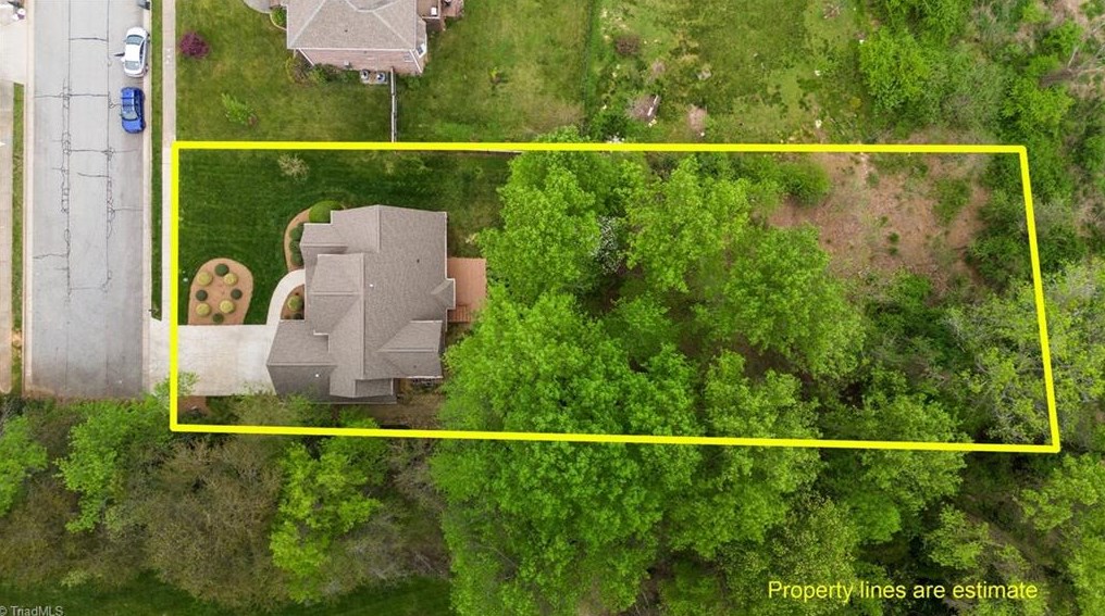 1743 Tredegar Rd, Kernersville, NC 27284-3766
