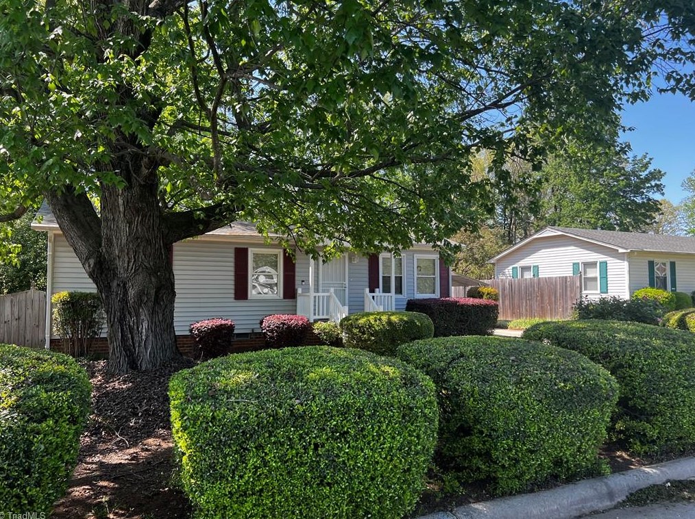 1114 14th St, Greensboro, NC 27405-4846