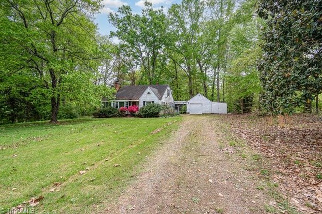 3734 Lee St, Greensboro, NC 27406-9025