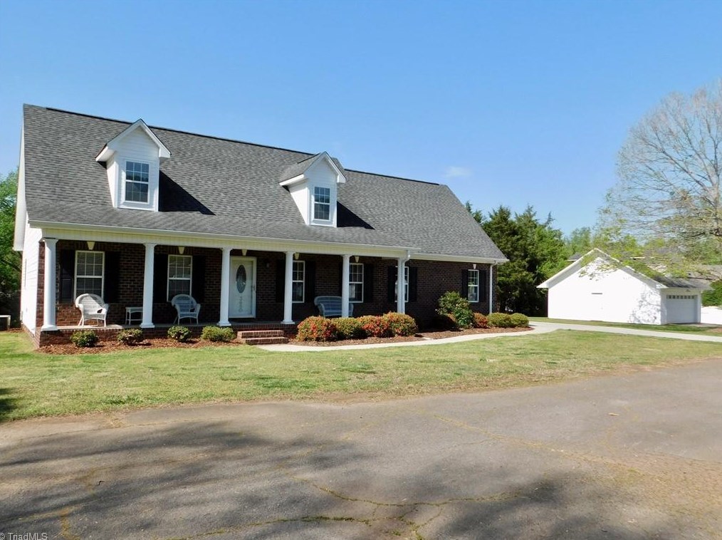 3680 Richland Ct, Clemmons, NC 27012-9467