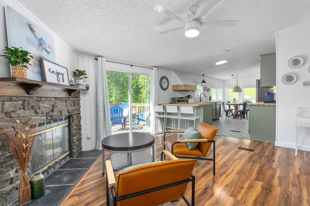 429 Riverview Ln, Lexington NC  27292-8853 exterior