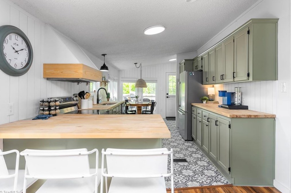 429 Riverview Ln, Lexington NC  27292-8853 exterior