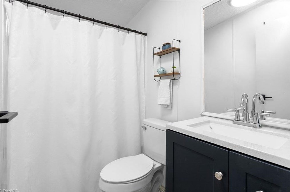 429 Riverview Ln, Lexington NC  27292-8853 exterior