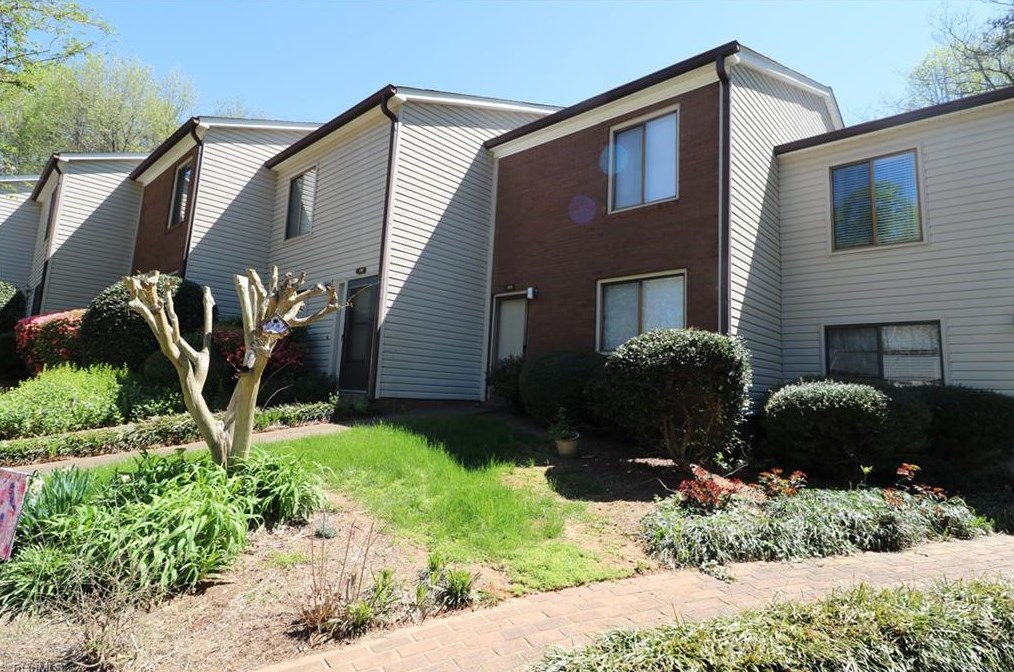 171 Forest View Dr, Winston Salem, NC 27104