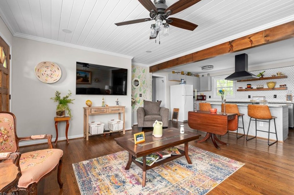 1087 River Siloam Rd, Siloam, NC 27047-9139